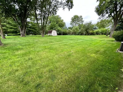 216 Carrow Cir, Marshall, MN 56258 photo 35