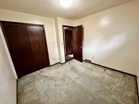 216 Carrow Cir, Marshall, MN 56258 photo 18