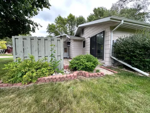 216 Carrow Cir, Marshall, MN 56258 photo 37