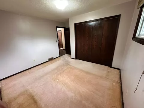 216 Carrow Cir, Marshall, MN 56258 photo 16
