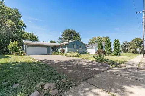 3949 Winnetka Ave N, Minneapolis, MN 55427