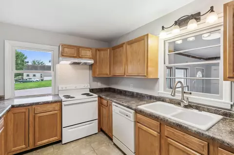 802 N 5th St, Saint Peter, MN 56082 photo 7