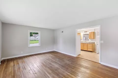 802 N 5th St, Saint Peter, MN 56082 photo 3