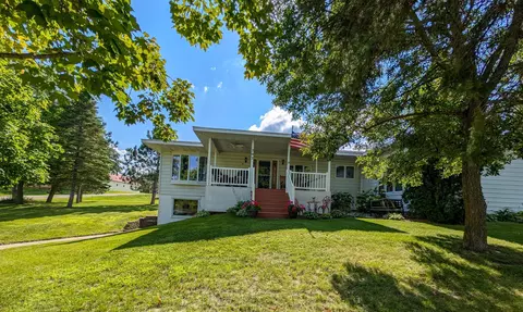 202 Railway Ave N, Dent, MN 56528