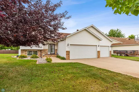 520 17th St E, West Fargo, ND 58078