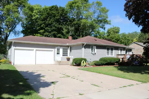405 N Prairie St, Sherburn, MN 56171