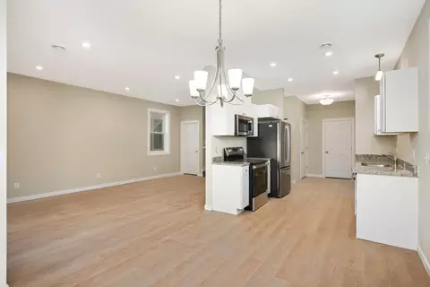 Living - 695 Cook Ave E, Saint Paul, MN 55106 photo 3 of 8