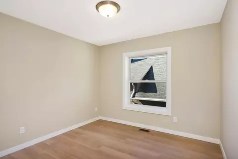 Bedroom - 695 Cook Ave E, Saint Paul, MN 55106 photo 4 of 7
