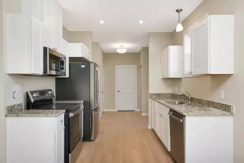 Entry Way - 695 Cook Ave E, Saint Paul, MN 55106 photo 1 of 4