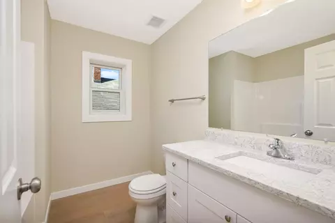 Bath - 695 Cook Ave E, Saint Paul, MN 55106 photo 2 of 2