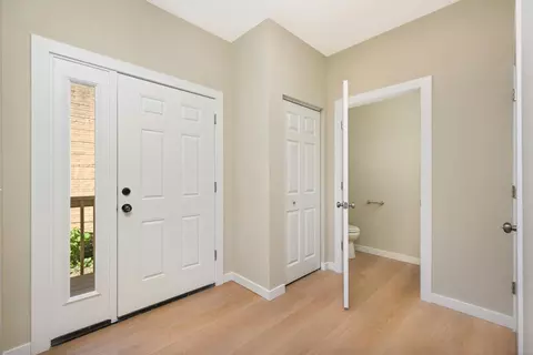 Entry Way - 695 Cook Ave E, Saint Paul, MN 55106 photo 4 of 4