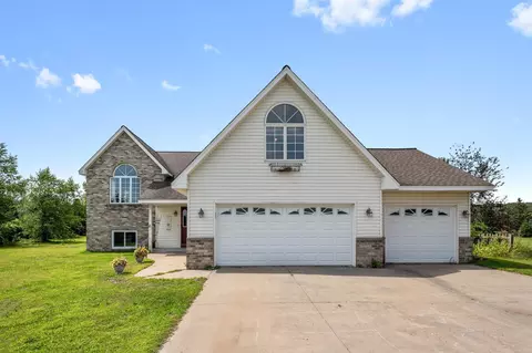 859 217th St, Osceola, WI 54020