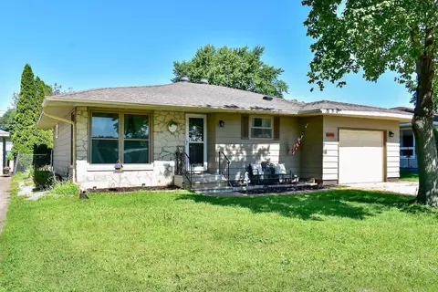 875 37th Ave, Winona, MN 55987