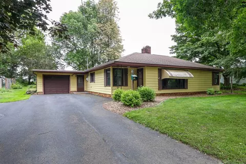 208 S Division St, Roberts, WI 54023