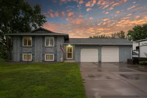 16778 Gerdine Path W, Rosemount, MN 55068