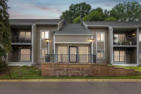 4151 Boone Ave N #100, New Hope, MN 55427