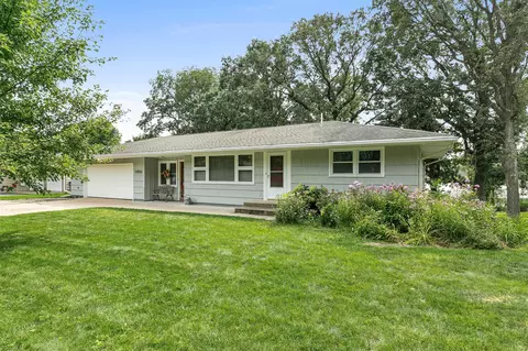 2655 Woodside Ln, Saint Cloud, MN 56301
