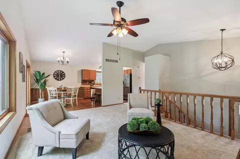 664 Dresden Dr, Chaska, MN 55318 photo 5