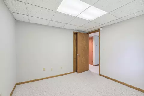 664 Dresden Dr, Chaska, MN 55318 photo 26