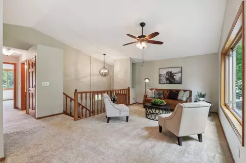 664 Dresden Dr, Chaska, MN 55318 photo 8