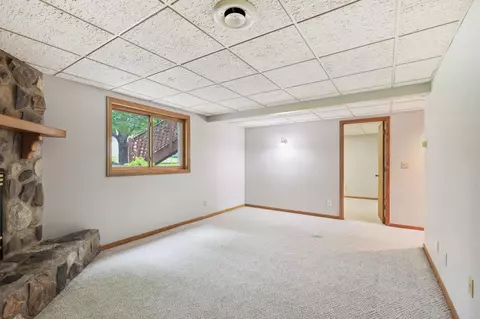 664 Dresden Dr, Chaska, MN 55318 photo 24