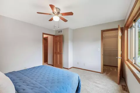 664 Dresden Dr, Chaska, MN 55318 photo 18