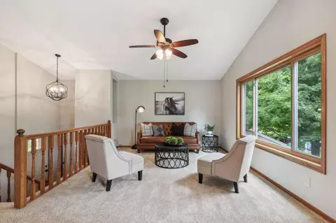 664 Dresden Dr, Chaska, MN 55318 photo 4