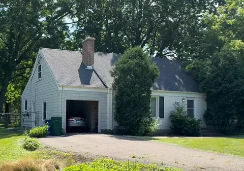 16 Niagara Ln N, Plymouth, MN 55447