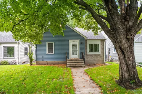 2909 Georgia Ave S, Minneapolis, MN 55426