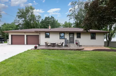 20511 Flag Trl, Prior Lake, MN 55372