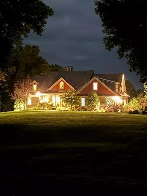 2405 88th Ave NE, Spicer, MN 56288