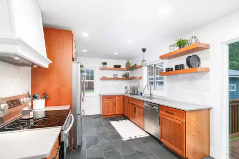 830 W Ideal St, Duluth, MN 55811 photo 8