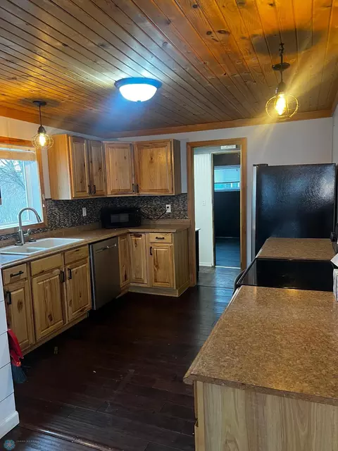 809 E Main St, Ada, MN 56510 photo 6