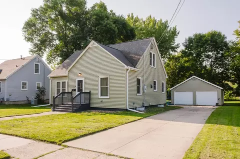 410 10th Ave SE, Waseca, MN 56093