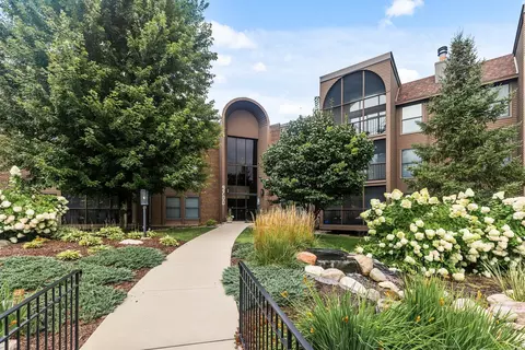 9700 Portland Ave S #344, Bloomington, MN 55420