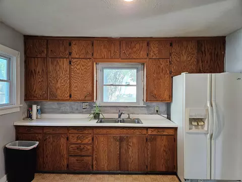 101 N 9th Ave, Albert Lea, MN 56007 photo 6