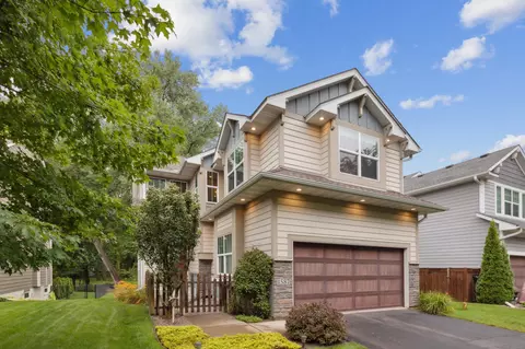 1587 Maple Pl, Mound, MN 55364
