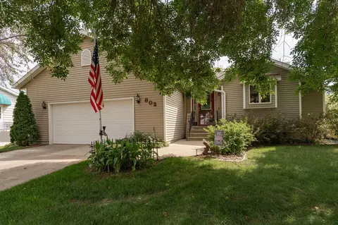 802 3rd Ave SE, Stewartville, MN 55976