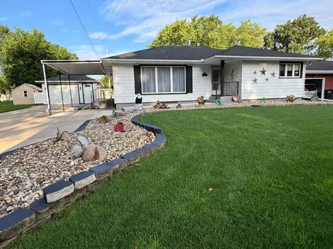 109 7th Ave N, Albert Lea, MN 56007