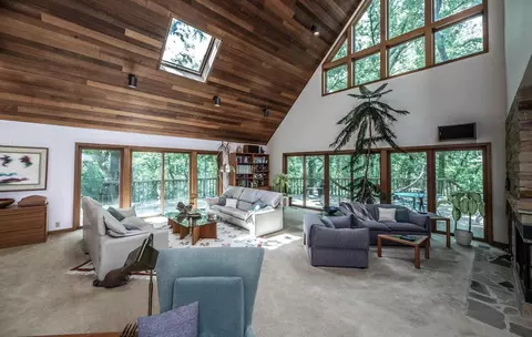 750 Mohican Ln, Mendota Heights, MN 55120