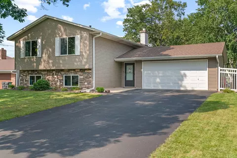 13805 James Ave S, Burnsville, MN 55337