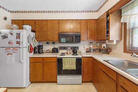 826 Central Ave N #7, Faribault, MN 55021 photo 23