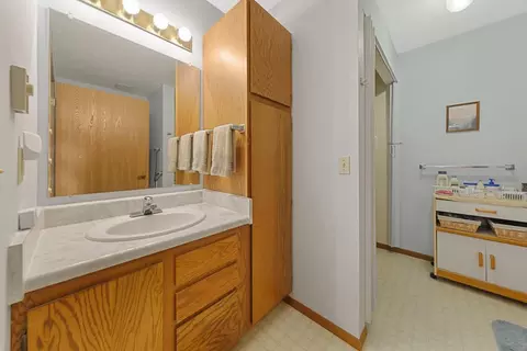 826 Central Ave N #7, Faribault, MN 55021 photo 11