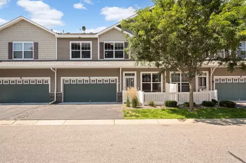 1826 Colonial Ln #2, Chanhassen, MN 55317