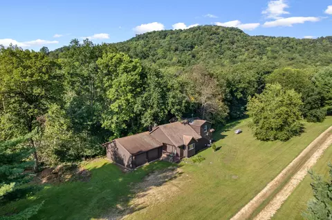 w2169 Peaceful Valley Road, Nelson, WI 54756