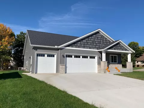 1205 4th Ave N, Cold Spring, MN 56320