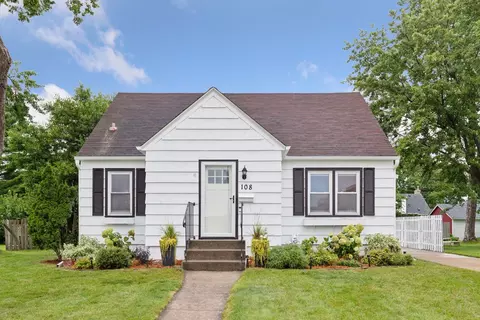 108 17th Ave S, Hopkins, MN 55343