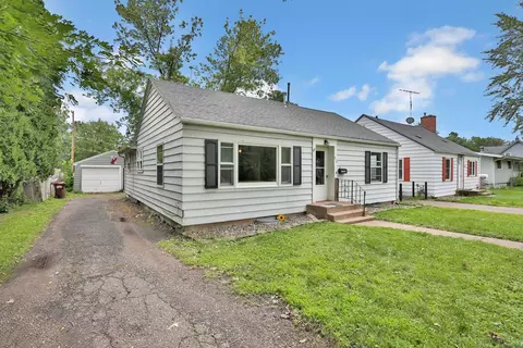 412 Grove St N, Mora, MN 55051