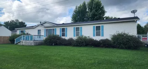 1104 E 18 12 St, Albert Lea, MN 56007