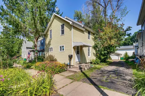 1109 1st St S, Stillwater, MN 55082